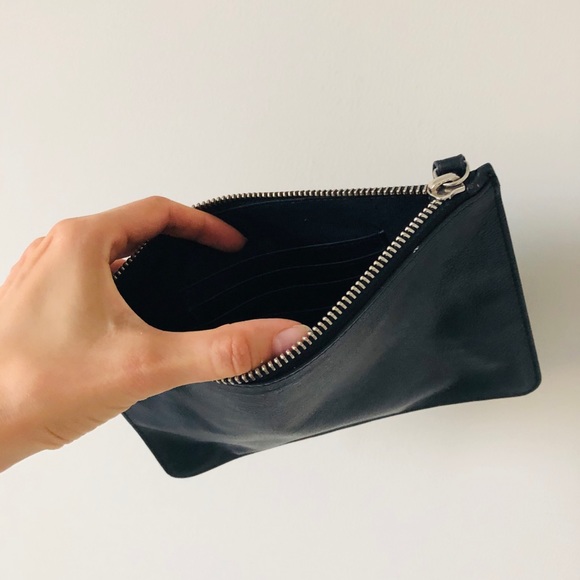 Black leather wristlet (real leather) - Picture 2 of 2